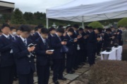 学園供養塔