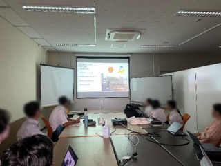 研究室の学生さんによる大学生活の紹介